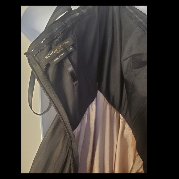 BCBGMAXAZRIA BLACK STRAPLESS DRESS SZ. 2P - Picture 7 of 7